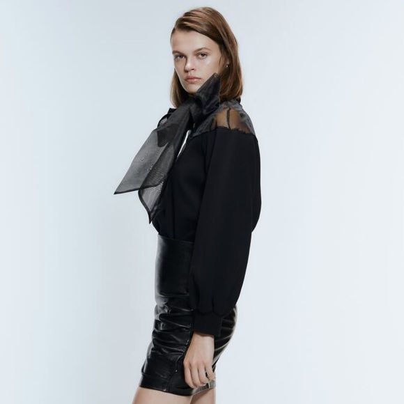 Zara CONTRAST SWEATSHIRT WITH BOW Black Size S NWT - Picture 4 of 7